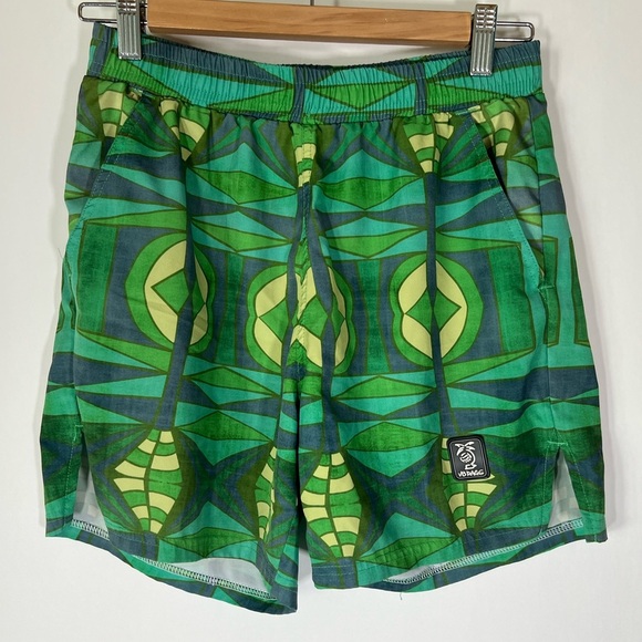 VB Rags Volley Roots green geometric blue shorts sz M logo colorful beach - Picture 1 of 9
